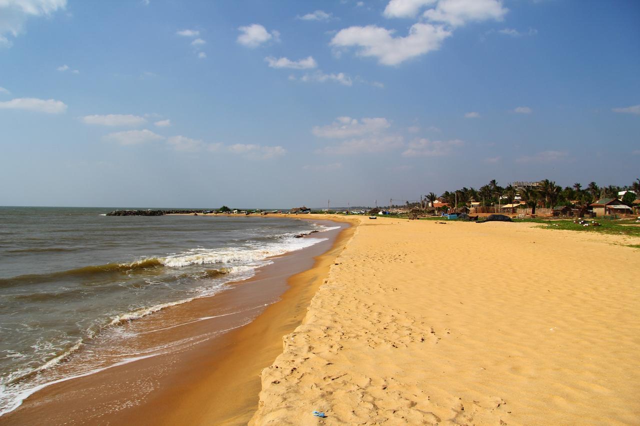 Zendara Hotel Negombo Exterior photo