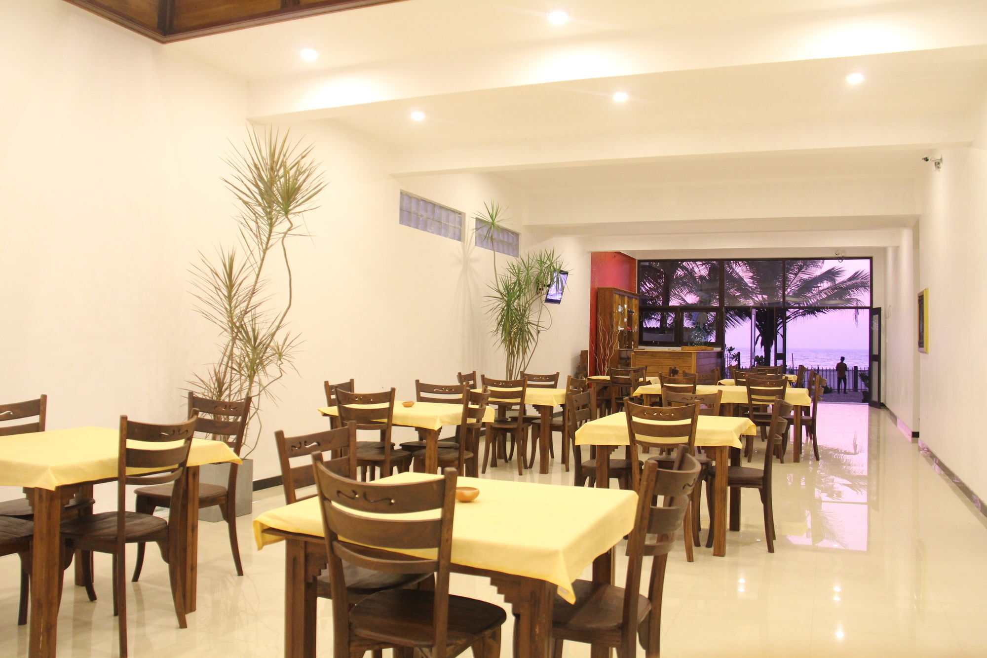 Zendara Hotel Negombo Exterior photo