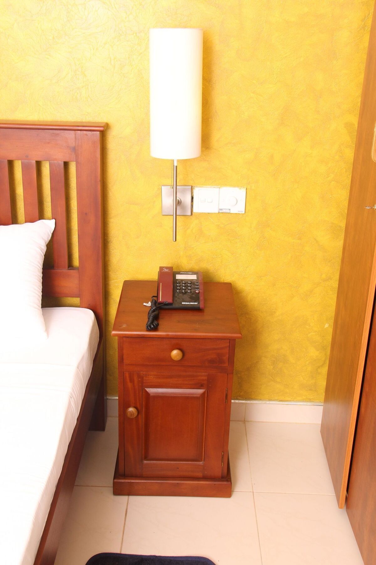 Zendara Hotel Negombo Exterior photo