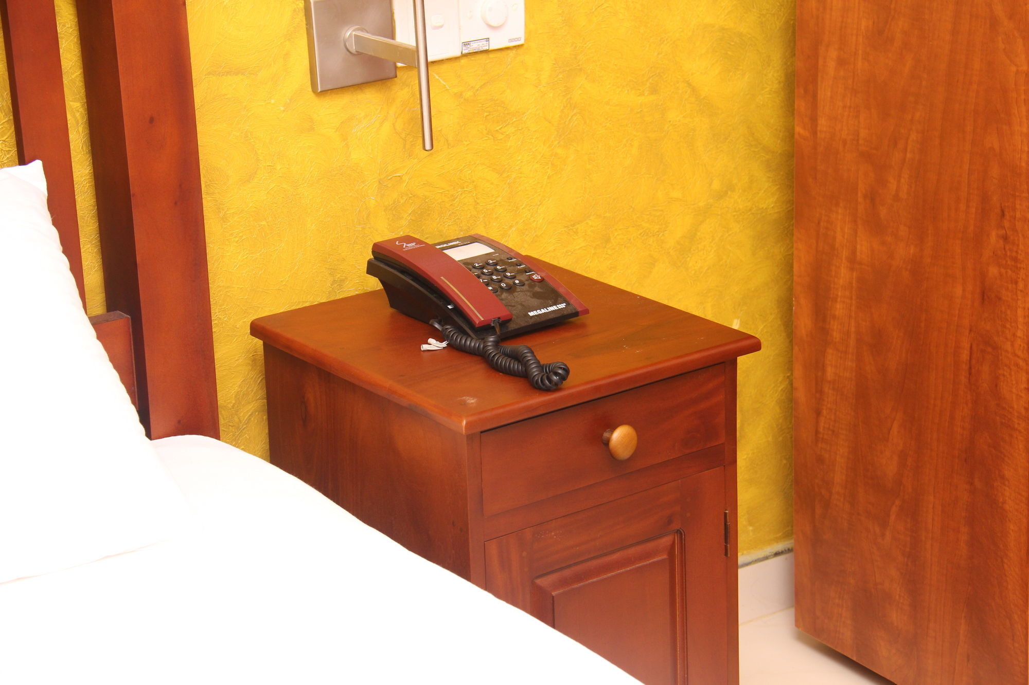 Zendara Hotel Negombo Exterior photo