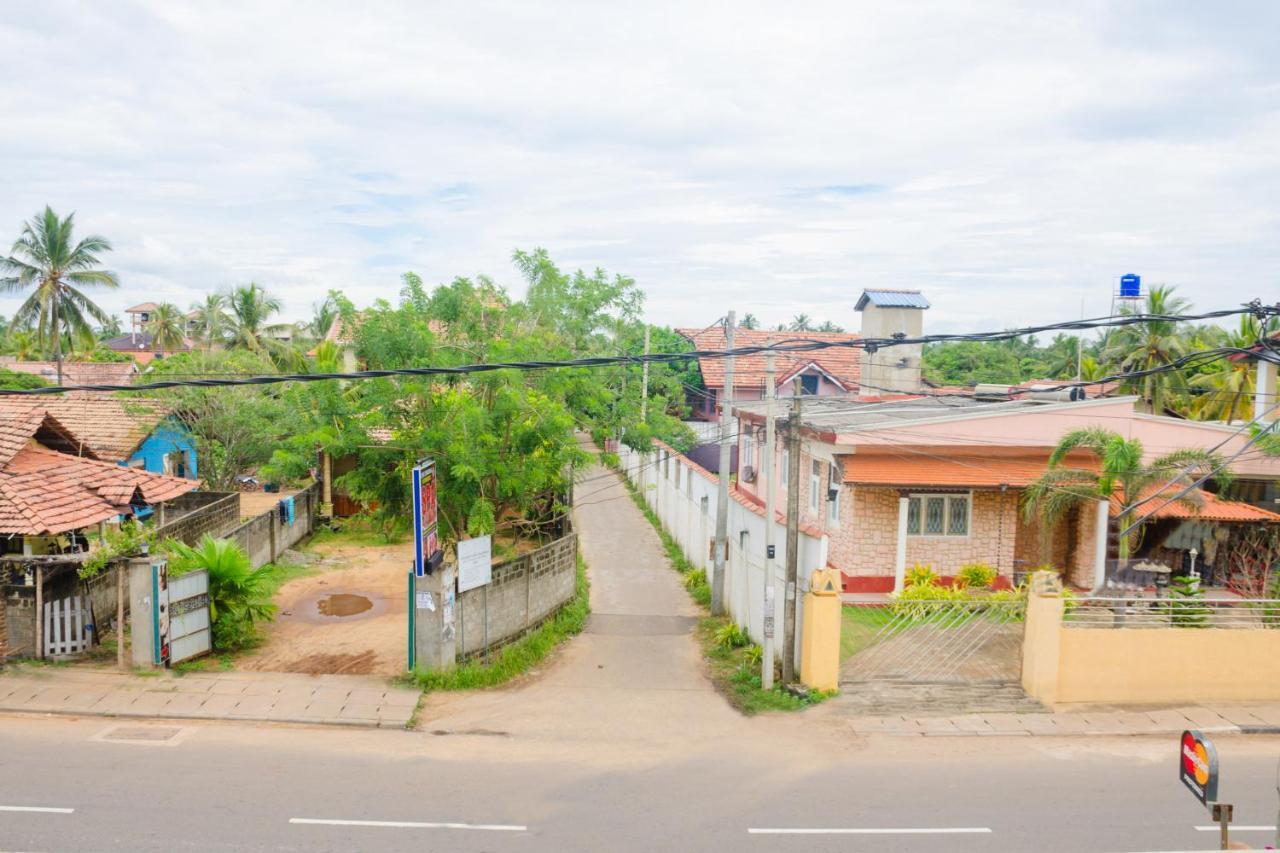 Zendara Hotel Negombo Exterior photo